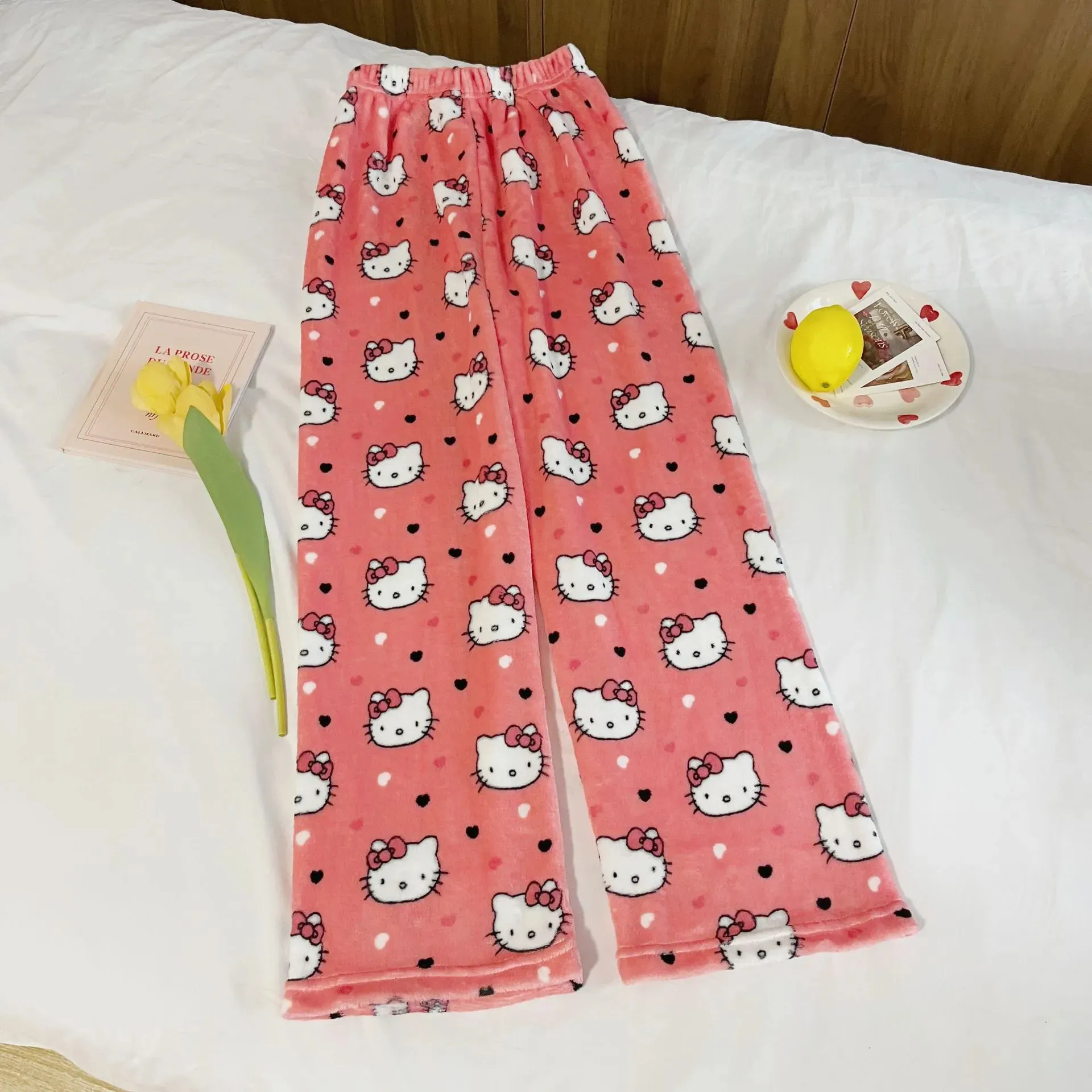 Hello Kitty Pajamas for Plus-Size Women: Embracing Body Positivity插图