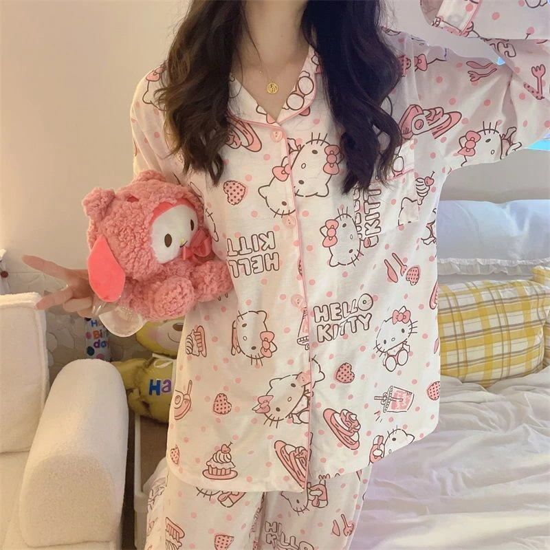 Hello Kitty Pajamas with Matching Accessories: Enhancing the Bedtime Experience插图