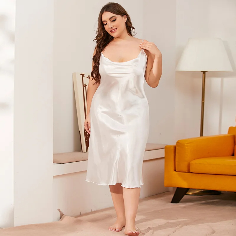 The Beauty of Plus Size Satin Nightgowns插图2