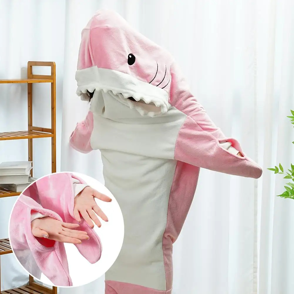 Dive into Comfort with Shark Blankets插图2